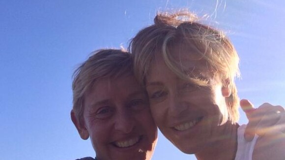 Ellen DeGeneres e Portia De Rossi comemoram 6 anos de casamento