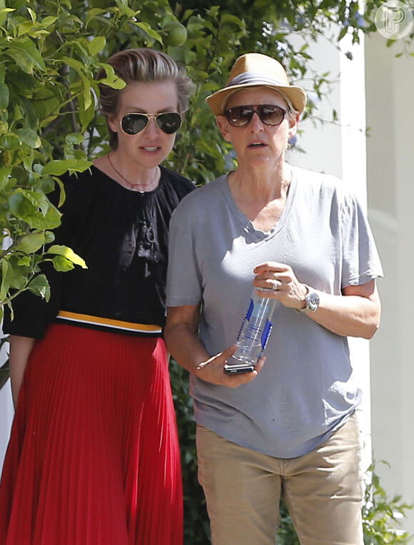 Ellen DeGeneres e Portia De Rossi estariam vivendo uma crise no relacionamento em julho de 2014