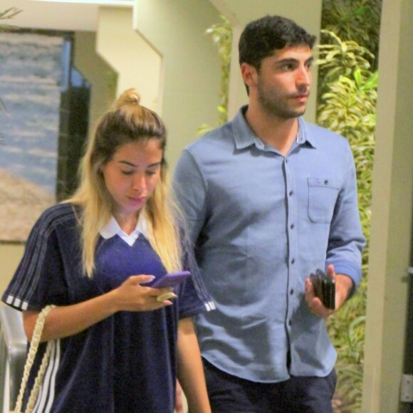 Segundo counista, o relacionamento de Anitta e Thiago Magalhães terminou por causa da agenda corrida da artista