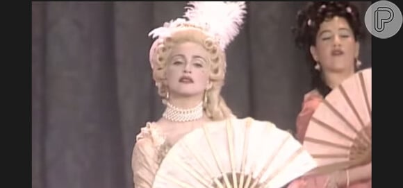 Madonna e seus dançarinos apresentaram 'Vogue' inspirados em Maria Antonieta