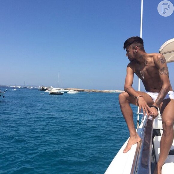 Neymar tem outras tatuagens espalhadas pelo corpo