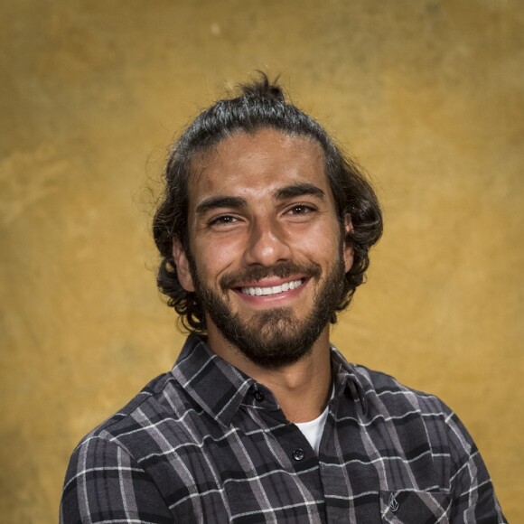 Hugo Moura ficou tímido em cena com Deborah Secco