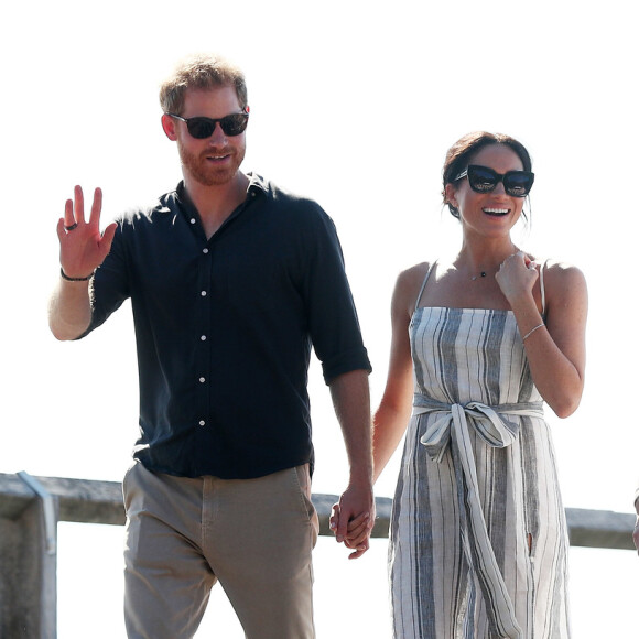 Meghan Markle voltou a escolher uma label que tem a sustentabilidade como bandeira
