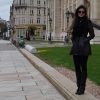 Paula Fernandes mostra que também sabe ser sofisticada durante passeio pela Europa 