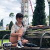 Paula Fernandes posa em parque de Orlando durante férias