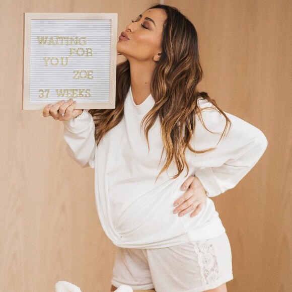 'A gravidez me transformou mesmo antes da Zoe nascer. Nesse finalzinho bate um misto de 'vem logo' com um 'que saudade vou sentir', declarou Sabrina Sato