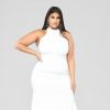 No site da Nova Fashion, a réplica do vestido de casamento de Meghan Markle custa 44,99 dólares, cerca de R$ 167