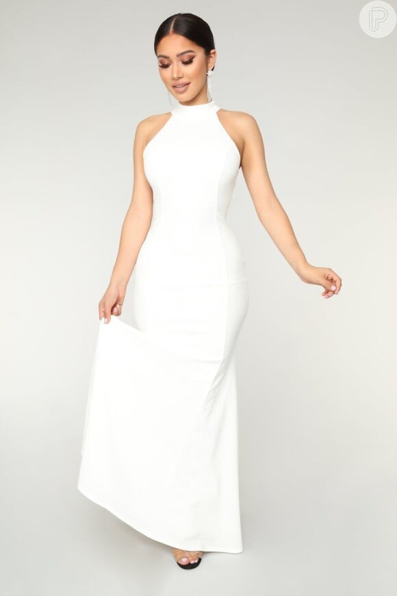 A réplica do vestido de casamento de Meghan Markle é composta por 96% de poliéster e 4% de elastano, segundo a Nova Fashion