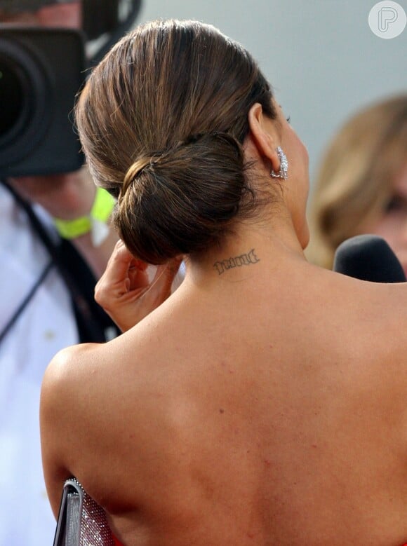 A atriz Evan Longoria fez tatuagem na nuca em homenagem ao ex-marido Tony Parker