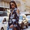 Bruna Marquezine desfilou com o vestido Off-White pela Semana de Moda de Paris em setembro