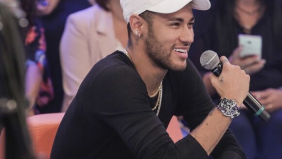 Neymar posta sobre evento beneficente com Marquezine e fãs fazem apelo: 'Voltem'