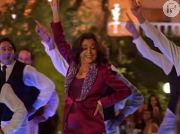 Madalena (Betty Faria) convence Vicente (Francisco Cuoco) a participar do concurso de dança com Augusta (Sandra Corveloni), em 'Boogie Oogie'
