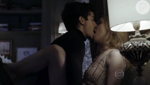 'O Rebu': Maria Angélica (Camila Morgado) e Alain (Jesuíta Barbosa) protagonizaram cenas quentes