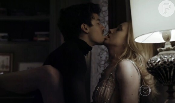 'O Rebu': Maria Angélica (Camila Morgado) e Alain (Jesuíta Barbosa) protagonizaram cenas quentes
