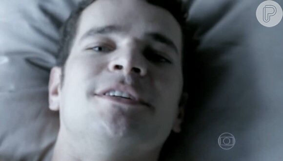 Sophie Charlotte e Daniel de Oliveira, namorados na vida real, protagonizaram cenas quentes em 'O Rebu'