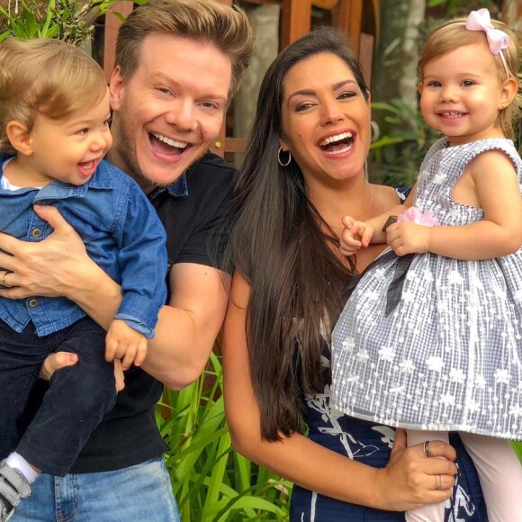 Melinda e Teodoro, filhos de Thais Fersoza, derretem corações de internautas nas redes sociais