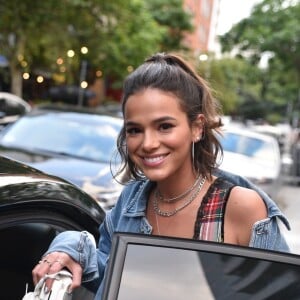 Bruna Marquezine e Heron Leal foram vistos saindo do mesmo hotel em São Paulo, neste último final de semana