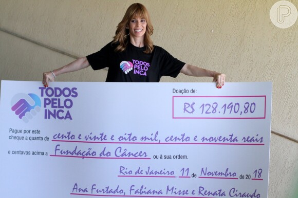 Ana Furtado doou cheque ao hospital do INCA nesta terça-feira, 11 de dezembro de 2018