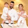 Andressa Suita e Gusttavo Lima batizaram o filho Samuel na terça-feira, 11 de dezembro de 2018