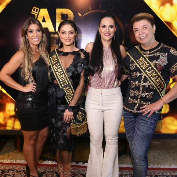 Rudimila Borges, Juliana Paes, Dil Melo e David Brazil no lançamento do camarote Club Arpoador 2019