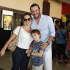 Rodrigo Limbardi leva o filho, Rafael, e a mulher, Betty Baumgarten, para a abertura do Festival Internacional de Cinema Infantil, no Rio de Janeiro