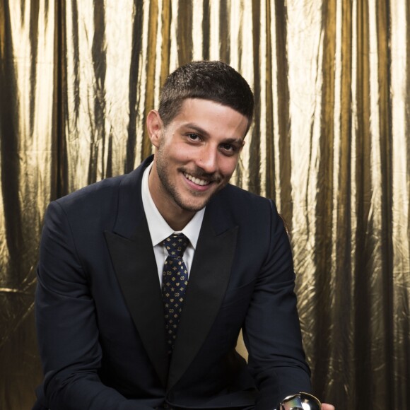 'É menos difícil do que parece. Apesar de parecer uma coisa muito íntima, tem muita gente no set. É mais técnico do que necessariamente íntimo', disse Chay