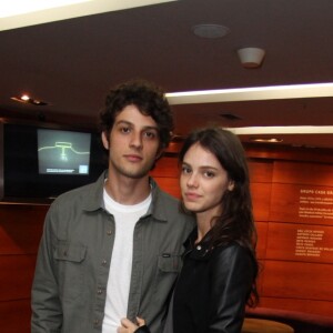 Chay Suede e Laura Neiva farão casamento intimista com família e amigos mais próximos