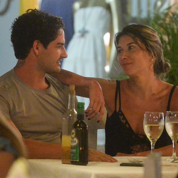 Alexandre Pato e Rebeca Abravanel não assumiram publicamente o namoro, mas rumores dão conta de que eles estão juntos desde o início de dezembro