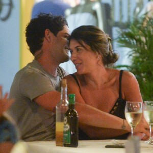 Alexandre Pato e Rebeca Abravanel trocaram muitos carinhos