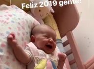 Fofura! Sabrina Sato filma a filha, Zoe, no berço: 'Feliz 2019, gente!'. Vídeo!