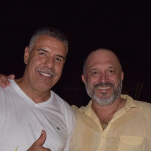 Toninho Cerezo, pai da modelo internacional Lea T, curtiu o Réveillon no Resort Porto Seguro, no reduto do Sul da Bahia