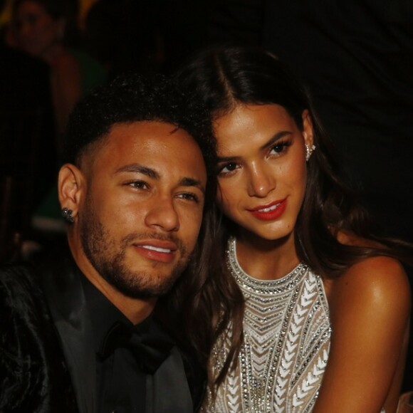 Neymar e Bruna Marquezine ficaram juntos por seis anos, tendo idas e vindas entre 2012 e 2018