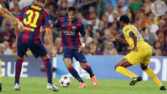 Neymar também entrou em campo, mas foi desarmado pelo time Apoel