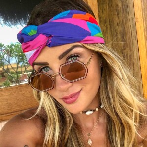 A gargantilha de búzios ainda é queridinha e tem sido aposta de Aline Gotschalg