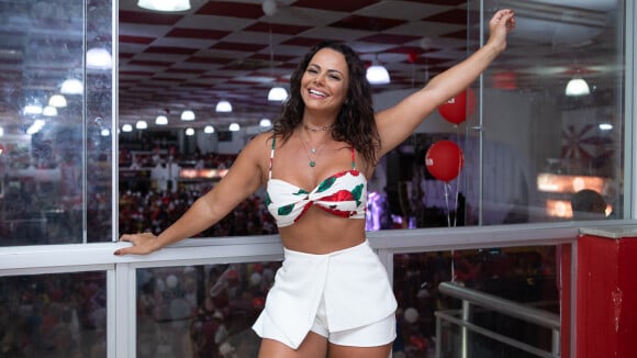 Carnaval 2019: Viviane Araújo samba e exibe corpão em câmera lenta. Veja!