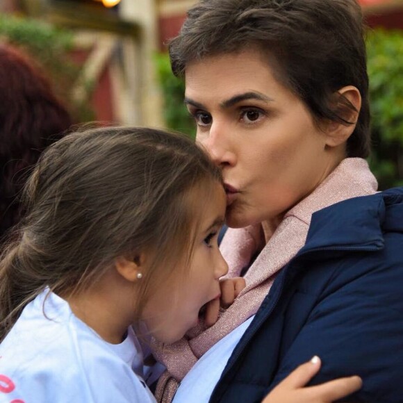 'Você pode me levar para pintar o cabelo de roxo?', perguntou Mariah Flor para Deborah Secco