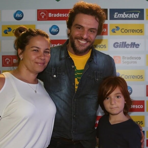 Rodrigo Lombardi e a maquiadora Betty Baumgarten são pais de Rafael, que completou 11 anos nesta semana