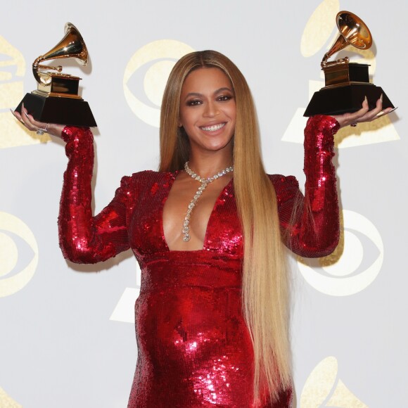 Para participar da promoção e ter a chance de ganhar os ingressos para ver os shows de Jay-Z e Beyoncé, é necessário ser maior de 18 anos e ser residentes nos Estados Unidos.