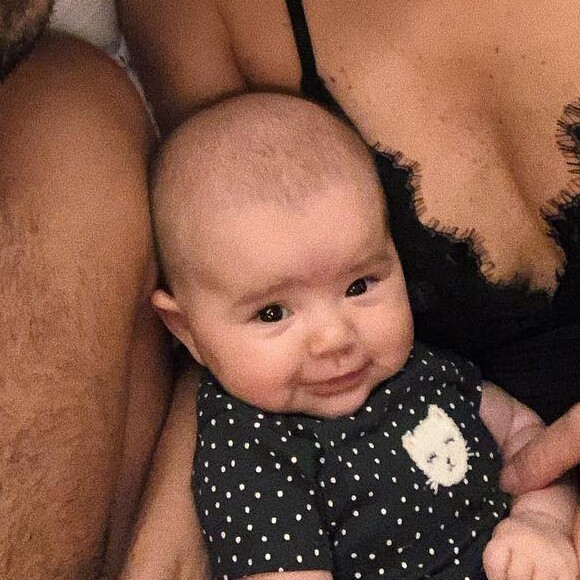 Filha de Sabrina Sato, Zoe encanta Xuxa com sorriso: 'Vontade de beijar'