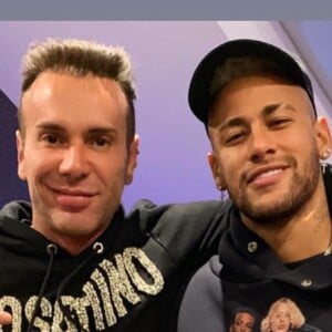 Neymar fez festa íntima com show sertanejo e convidados famosos