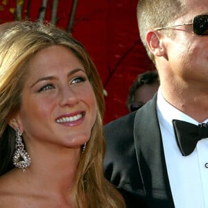 Brad Pitt encontrou Jennifer Aniston em festa de aniversário da ex-mulher