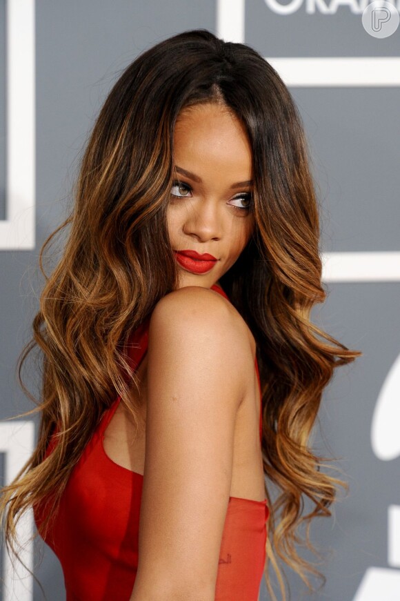 Depois de propagar seu amor por Chris Brown no Grammy, Rihanna e Chris Brown já aparentam estar em uma fase ruim. De acordo com o jornal 'Daily Mail', a cantora se recusou a dividir o mesmo espaço com o rapper em uma boate de Los Angeles, em fevereiro de 2013