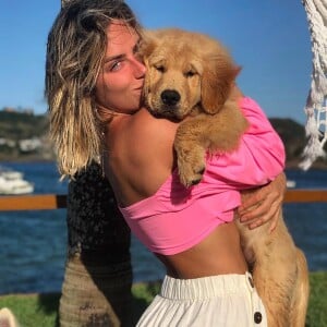 Giovanna Ewbank encantou os fãs ao postar foto com pet no Instagram