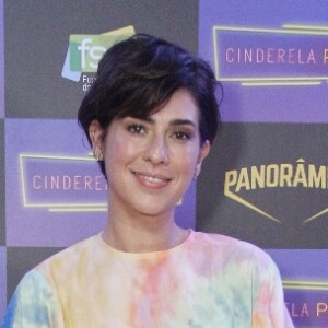 Fernanda Paes Leme foi à pré-estreia do filme 'Cinderela Pop'