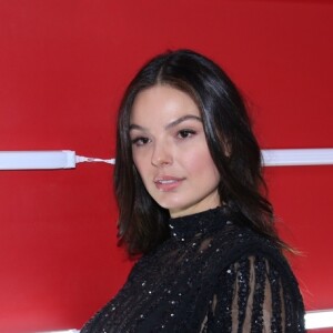 'Tenho percebido que aos poucos minha autenticidade tem brigado por mim, mesmo quando me esqueço dela. Porque daqui pra lá, de lá pra cá não sou mais quem eu era. Sou melhor e isso basta!', completou Isis Valverde