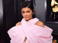 Kylie Jenner abre jogo sobre plásticas, maquiagem e empoderamento feminino