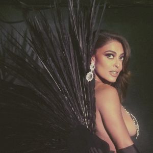 Juliana Paes volta a ser musa em camarote após mudança em gravação, como revelou nesta sexta-feira, dia 22 de fevereiro de 2019
