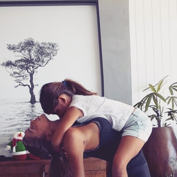 Grazi Massafera é discreta em relação à filha, mas às vezes usa o seu Instagram para mostrar momentos fofos com Sofia