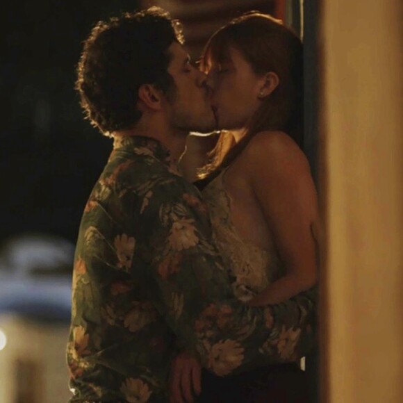 Marina Ruy Barbosa e José Loreto fazem par romântico na novela 'O Sétimo Guardião'