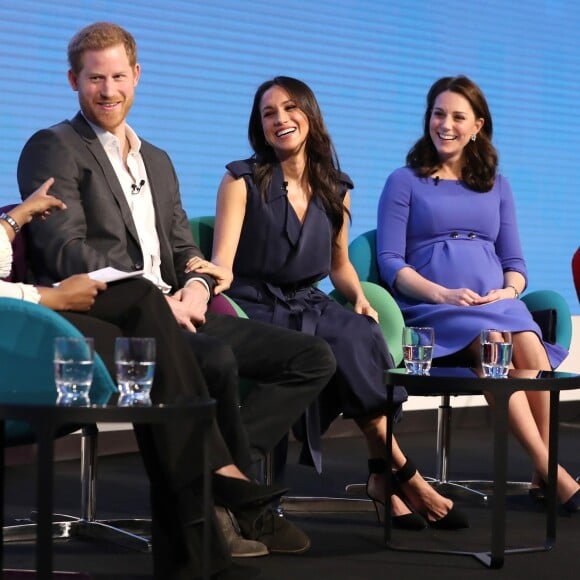 Meghan Markle possui uma identidade muito particular que exalta através de suas roupas e de suas atitudes empoderadas